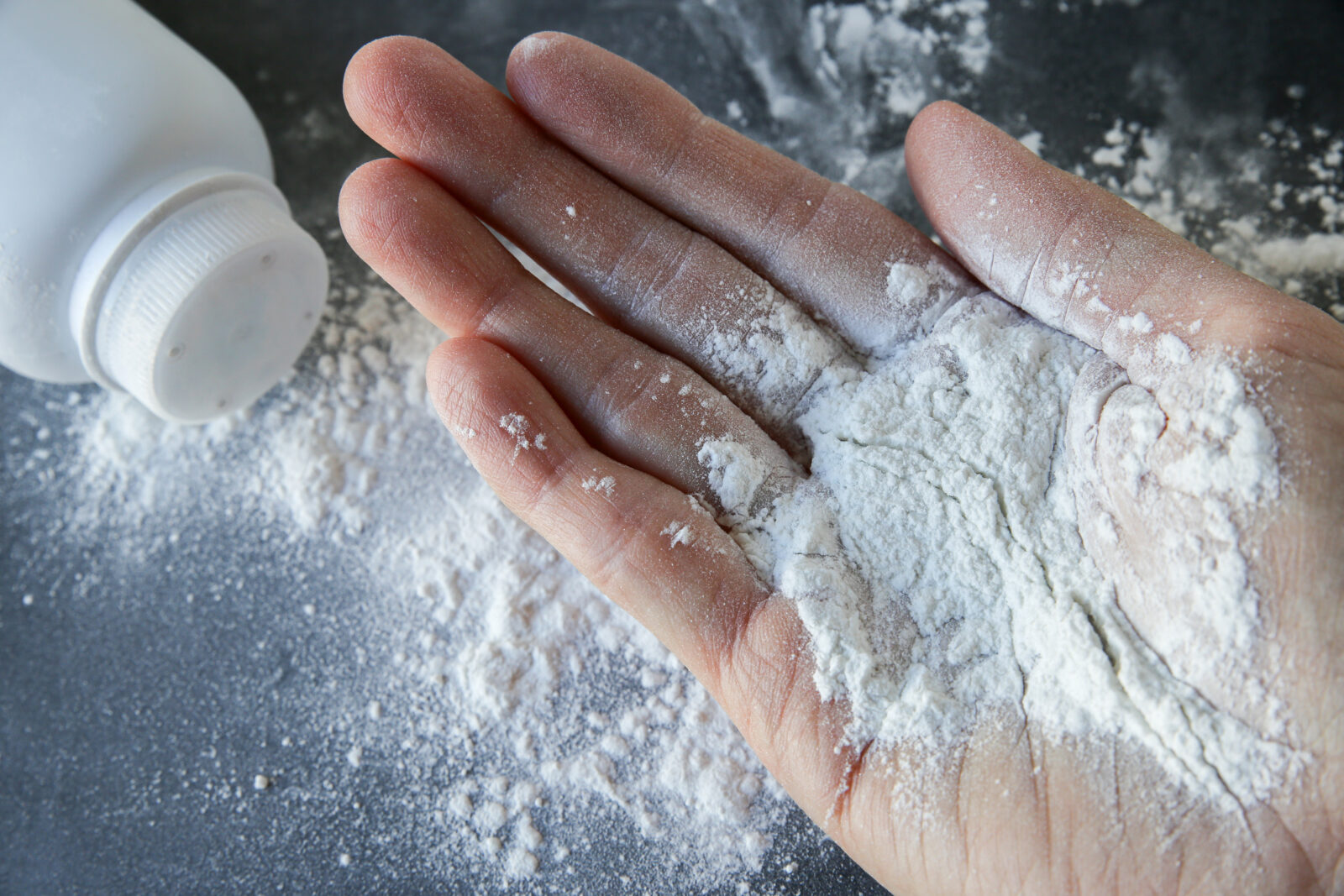 talcum powder containing asbestos