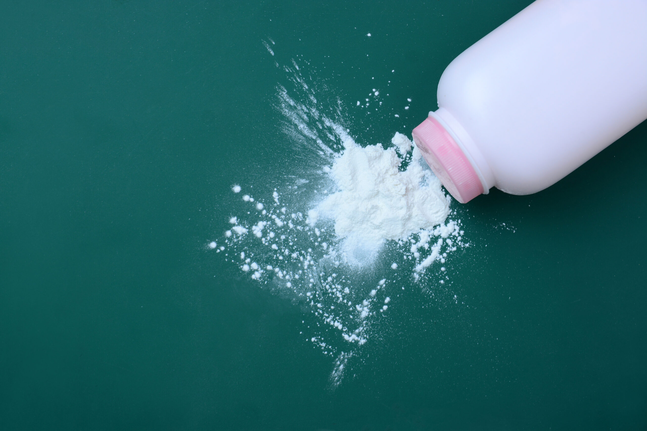 talcum-powder-being-spilled